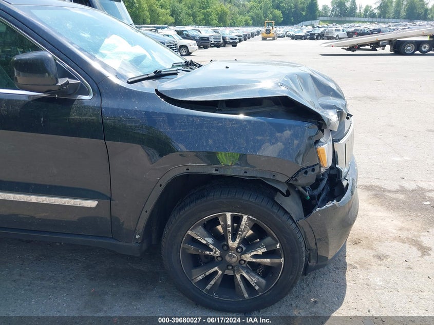 2013 Jeep Grand Cherokee Laredo VIN: 1C4RJFAG2DC605306 Lot: 39680027