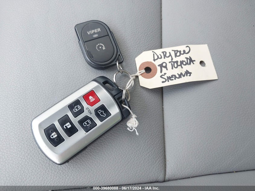 2019 Toyota Sienna Xle 8 Passenger VIN: 5TDYZ3DC4KS997051 Lot: 39680088