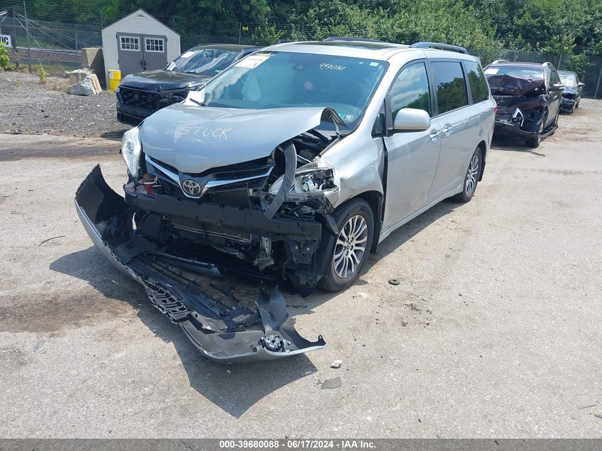 2019 Toyota Sienna Xle 8 Passenger VIN: 5TDYZ3DC4KS997051 Lot: 39680088