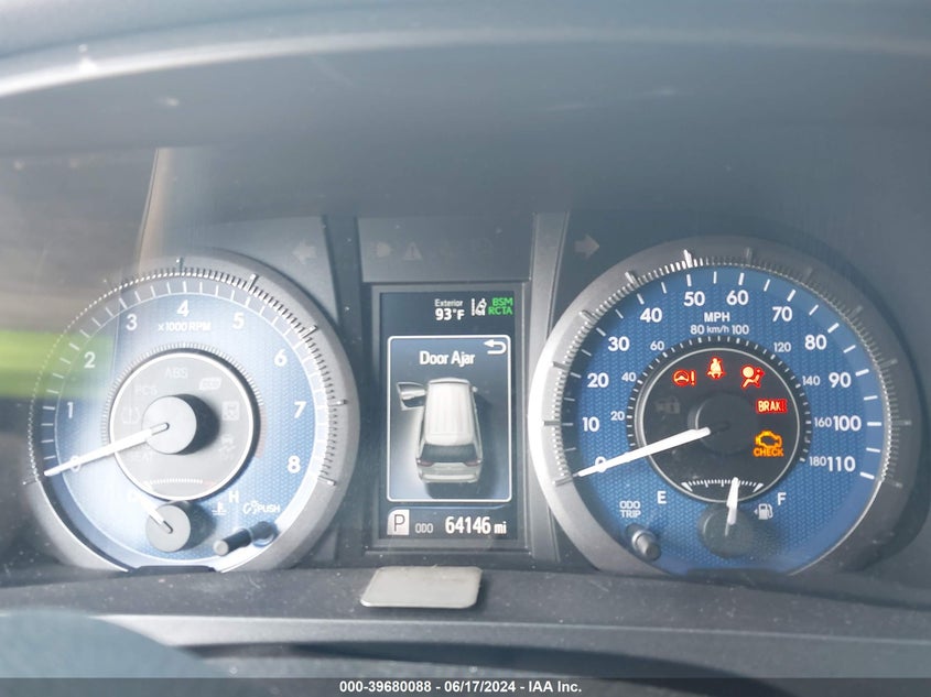 2019 Toyota Sienna Xle 8 Passenger VIN: 5TDYZ3DC4KS997051 Lot: 39680088