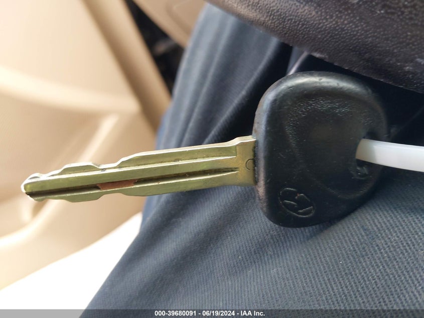 2013 Hyundai Elantra Limited VIN: KMHDH4AE7DU637909 Lot: 39680091