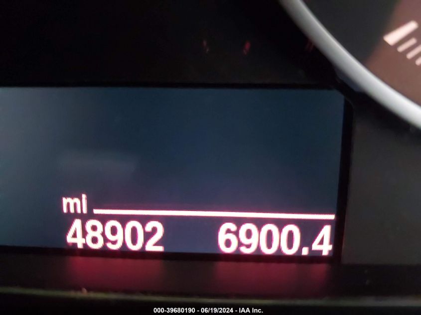 2016 BMW X3 xDrive28I VIN: 5UXWX9C52G0D77944 Lot: 39680190