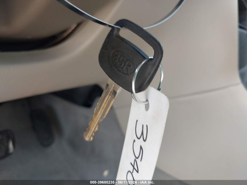 2003 Toyota Corolla Ce VIN: JTDBR32E530003540 Lot: 39680235