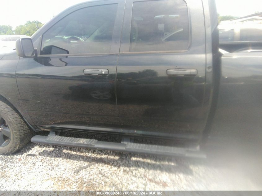 2017 Ram 1500 Express Quad Cab 4X4 6'4 Box VIN: 1C6RR7FT5HS575662 Lot: 39680245