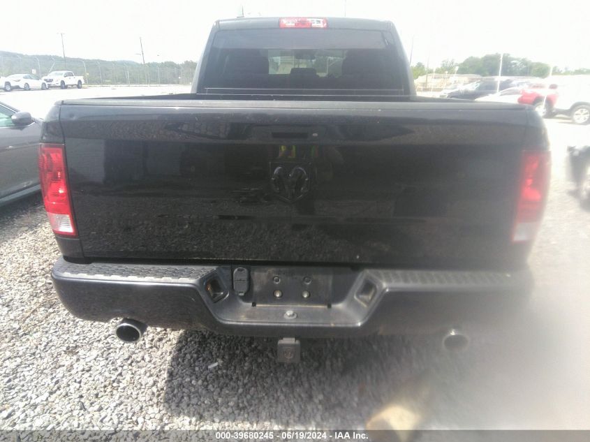 2017 Ram 1500 Express Quad Cab 4X4 6'4 Box VIN: 1C6RR7FT5HS575662 Lot: 39680245