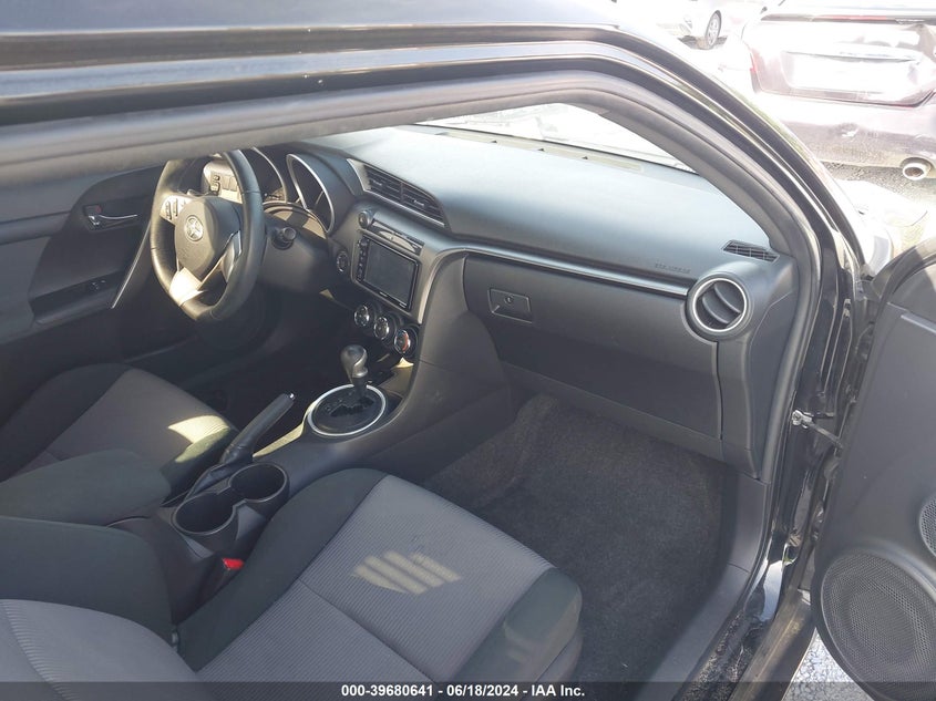 2016 Scion Tc VIN: JTKJF5C7XGJ016616 Lot: 39680641