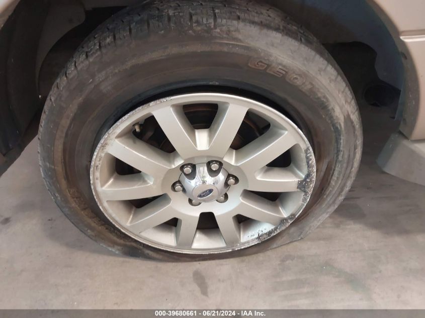 2011 Ford Expedition Xlt VIN: 1FMJU1H50BEF14821 Lot: 39680661