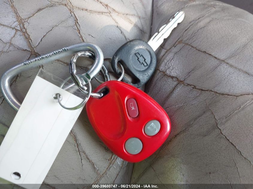 2003 Chevrolet Suburban 1500 Lt VIN: 3GNFK16Z13G150903 Lot: 39680747