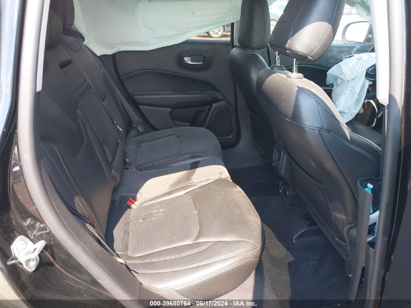 2018 Jeep Compass Limited 4X4 VIN: 3C4NJDCB8JT365702 Lot: 39680764