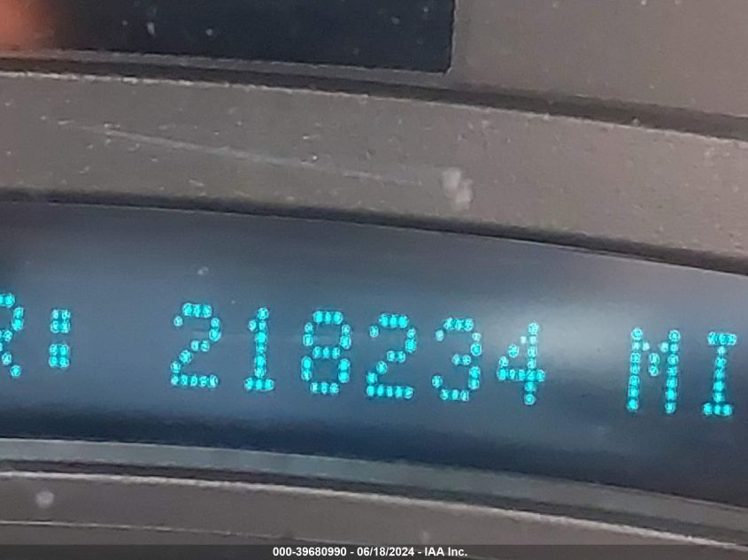 2004 Chevrolet Tahoe Ls VIN: 1GNEC13VX4R312507 Lot: 39680990