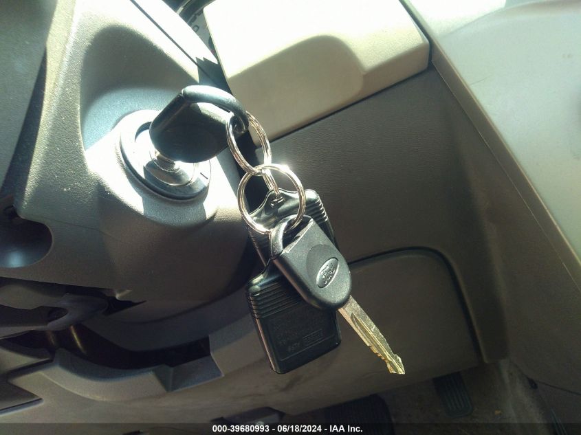 2008 Ford Focus Se/Ses VIN: 1FAHP35N18W212621 Lot: 39680993