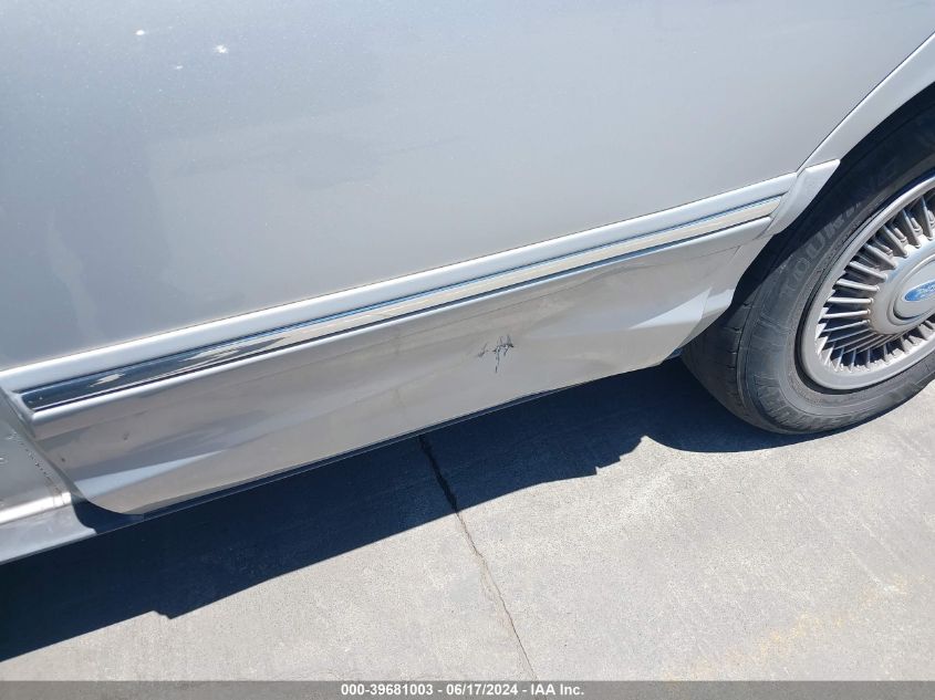 1997 Ford Crown Victoria VIN: 2FALP73W9VX221712 Lot: 39681003