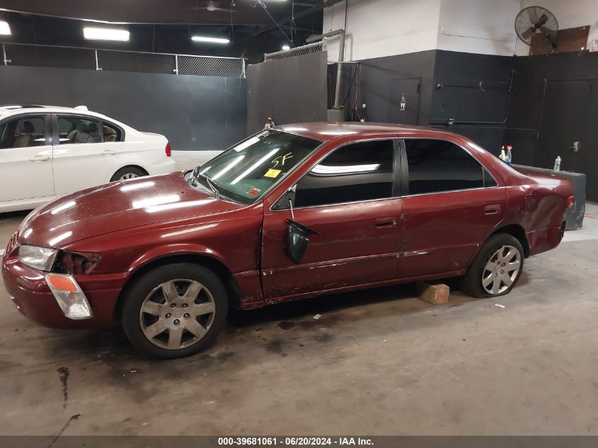 1999 Toyota Camry Le VIN: 4T1BG22KXXU396872 Lot: 39681061