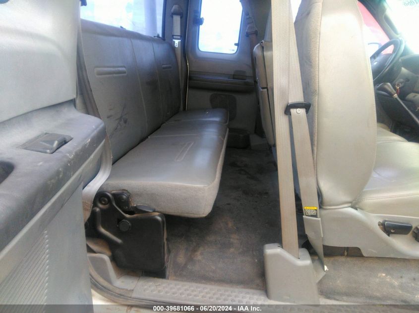 2004 Ford F-350 Super Duty VIN: 1FDWX37P04EC80727 Lot: 39681066