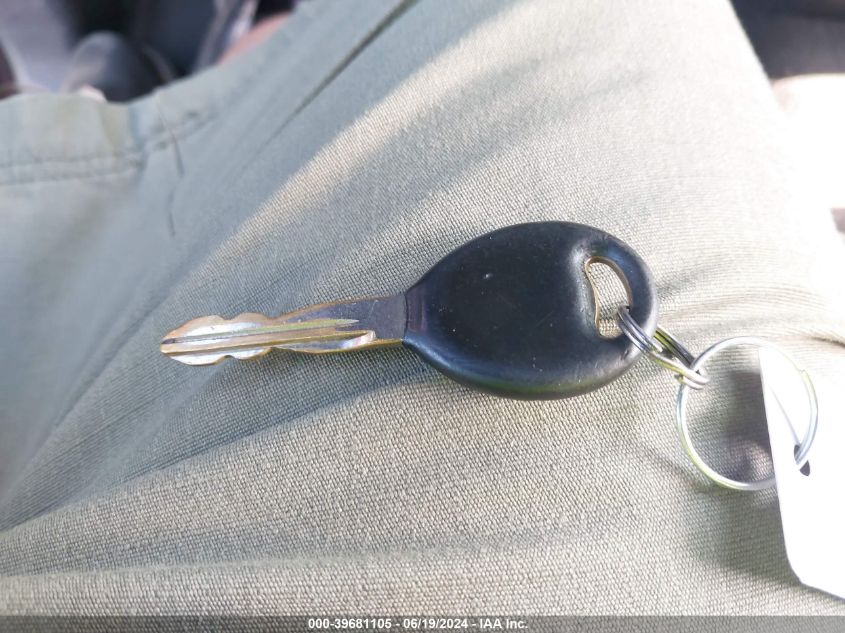 2004 Dodge Ram 1500 St/Slt VIN: 1D7HU18DX4J154709 Lot: 39681105