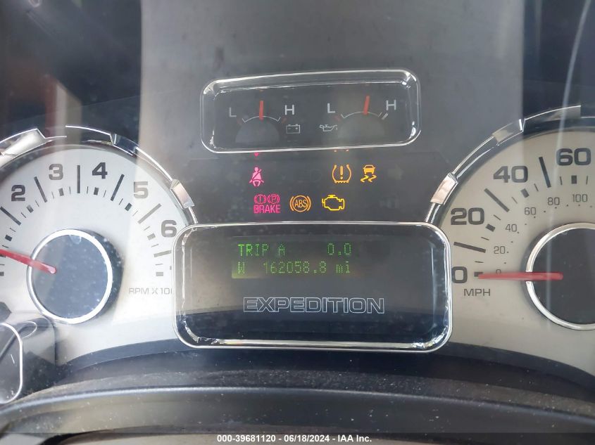 2010 Ford Expedition Eddie Bauer/King Ranch VIN: 1FMJU1H57AEB47902 Lot: 39681120