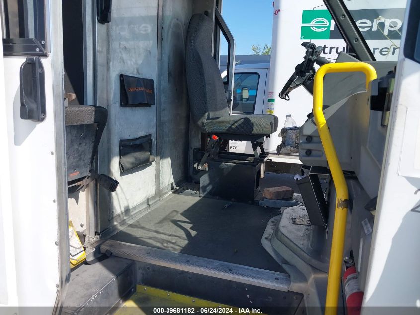 2014 Isuzu Commercial Van VIN: JALB4T17XE7W00581 Lot: 39681182