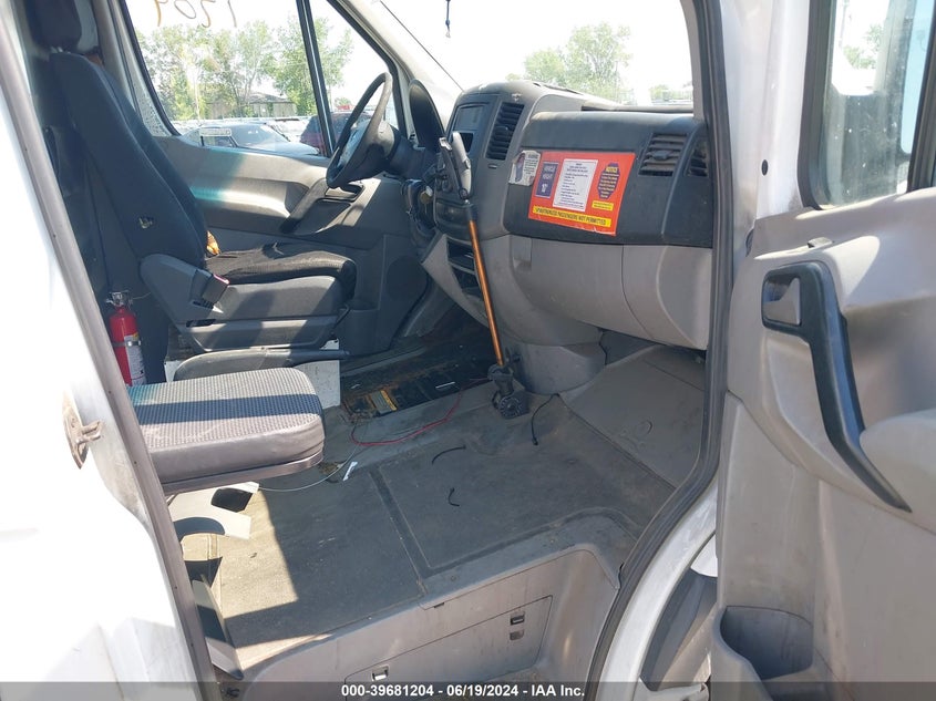 2011 Mercedes-Benz Sprinter 2500 High Roof VIN: WD3PE8CB2B5609649 Lot: 39681204