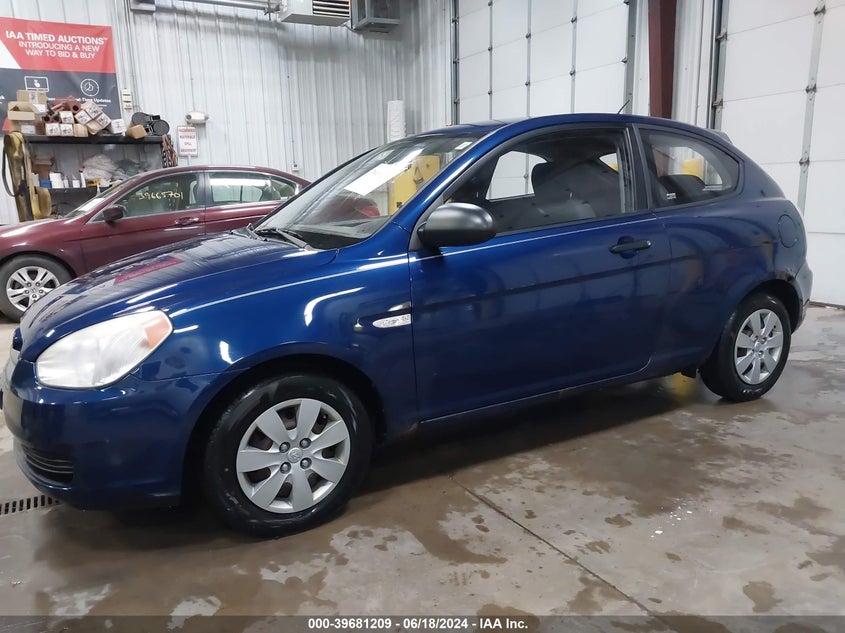 2008 Hyundai Accent Gs VIN: KMHCM36C68U068484 Lot: 39681209
