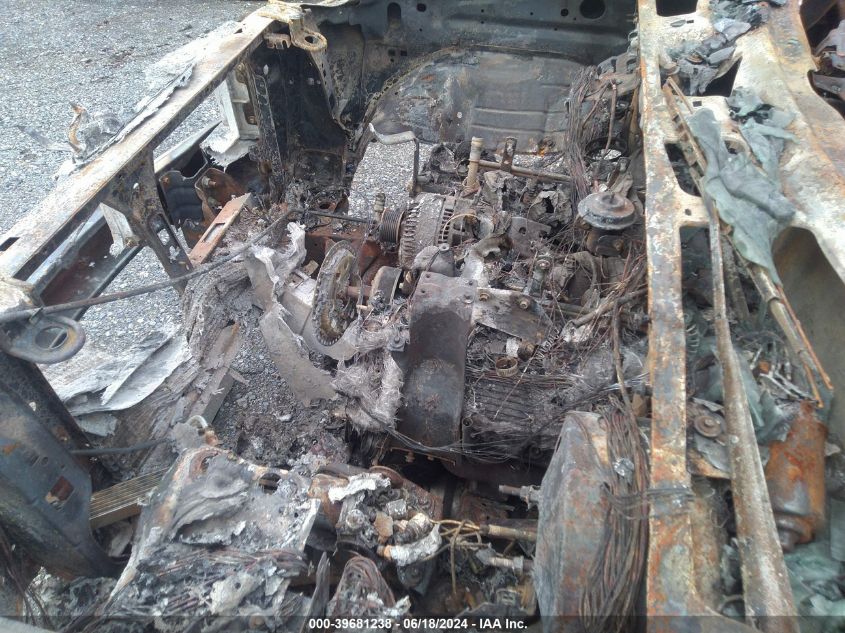 2001 Ford F-150 King Ranch Edition/Lariat/Xlt VIN: 1FTRW08W41KA22880 Lot: 39681238