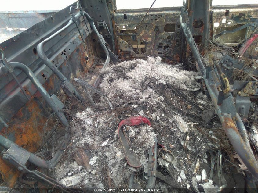 2001 Ford F-150 King Ranch Edition/Lariat/Xlt VIN: 1FTRW08W41KA22880 Lot: 39681238