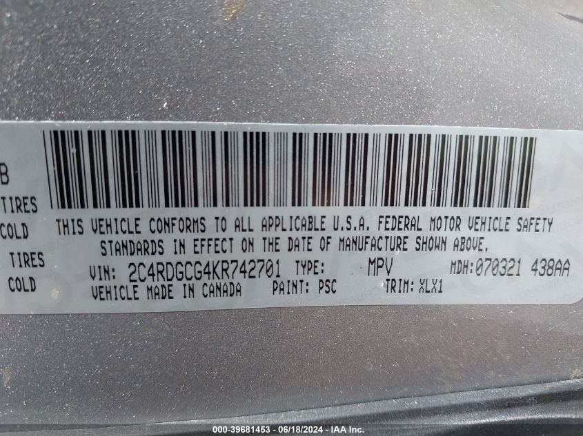 2019 Dodge Grand Caravan Sxt VIN: 2C4RDGCG4KR742701 Lot: 39681453