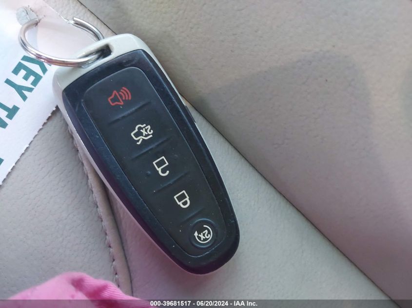 2015 Ford Focus Titanium VIN: 1FADP3N2XFL238699 Lot: 39681517