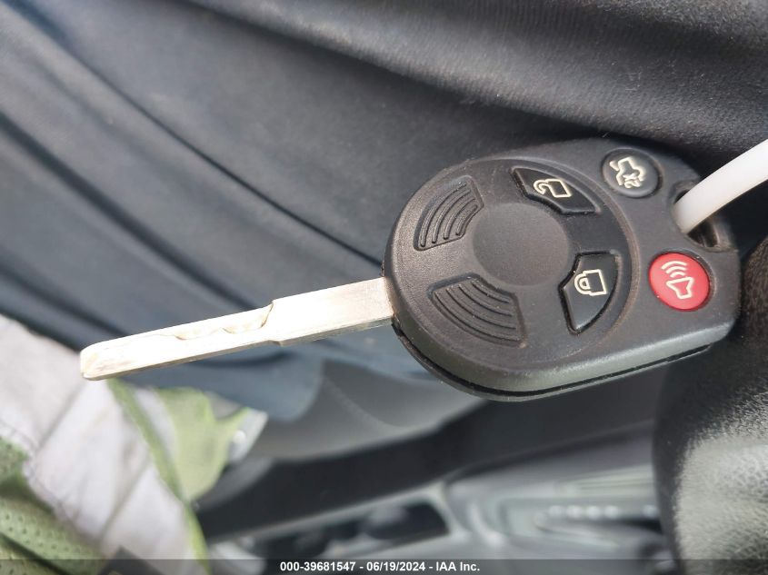 2016 Ford Focus Se VIN: 1FADP3F24GL358806 Lot: 39681547