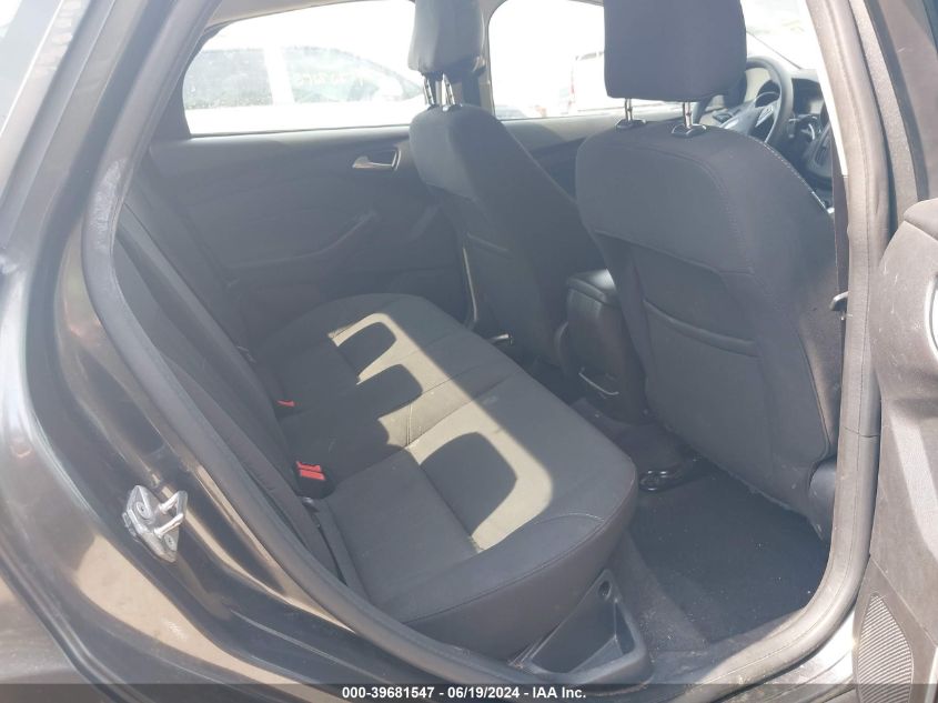 2016 Ford Focus Se VIN: 1FADP3F24GL358806 Lot: 39681547