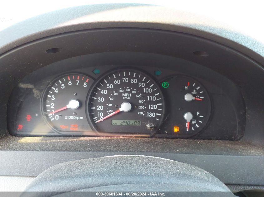 2004 Kia Sorento Ex/Lx VIN: KNDJC733745205768 Lot: 39681634