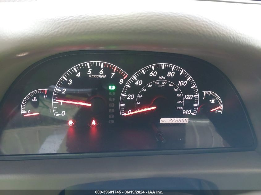 2005 Toyota Camry Xle VIN: 4T1BE30K35U028416 Lot: 39681745