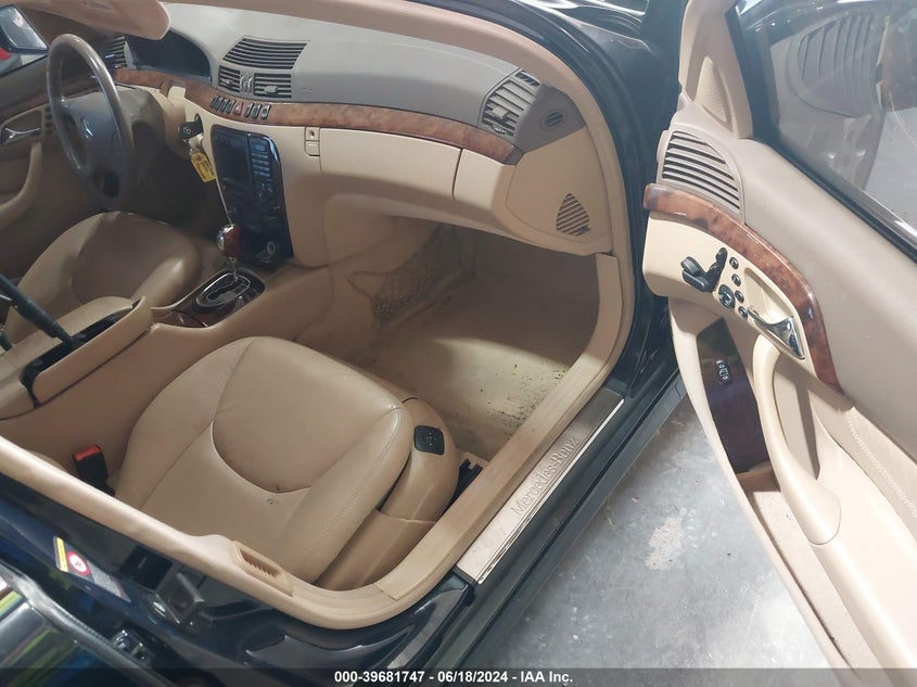 2000 Mercedes-Benz S 500 VIN: WDBNG75J3YA090664 Lot: 39681747