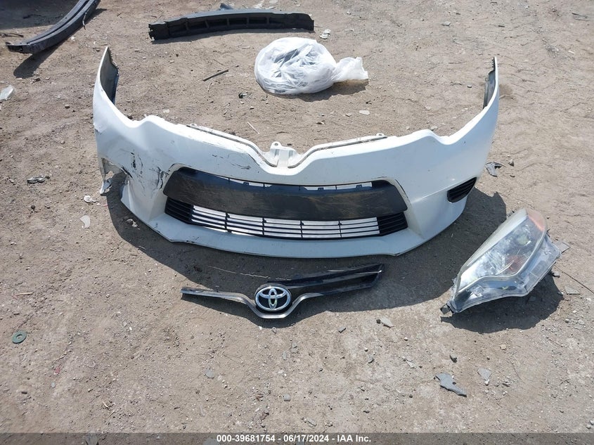 2014 Toyota Corolla Le VIN: 2T1BURHE2EC177695 Lot: 39681754