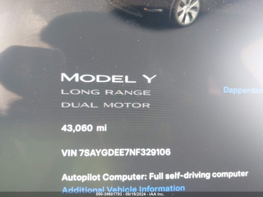 2022 Tesla Model Y VIN: 7SAYGDEE7NF329106 Lot: 39681793