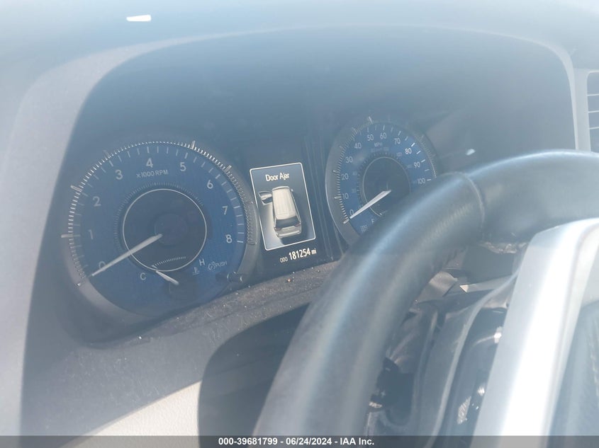 2015 Toyota Sienna Xle 8 Passenger VIN: 5TDYK3DC1FS654546 Lot: 39681799