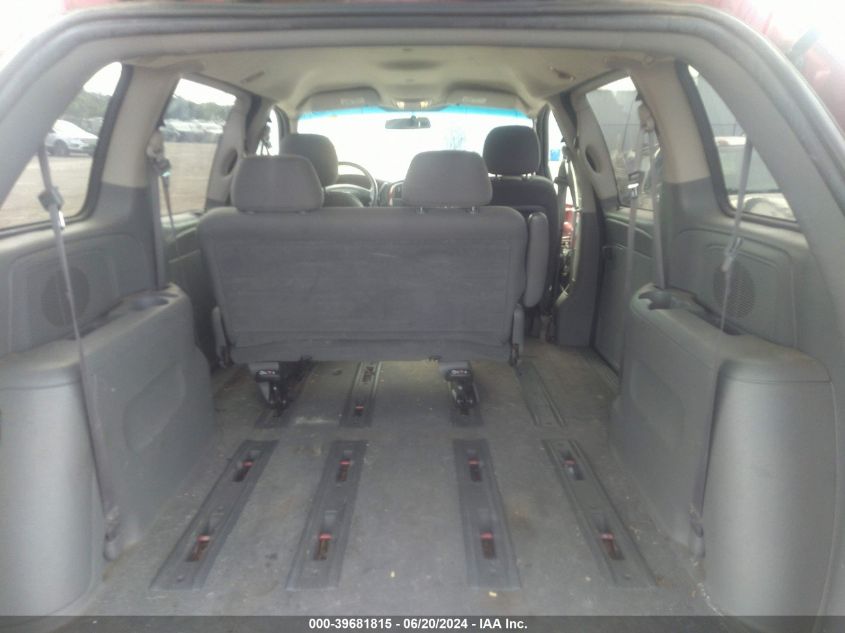 2005 Chrysler Town & Country VIN: 1C4GP45RX5B417646 Lot: 39681815