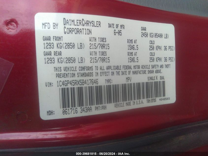 2005 Chrysler Town & Country VIN: 1C4GP45RX5B417646 Lot: 39681815