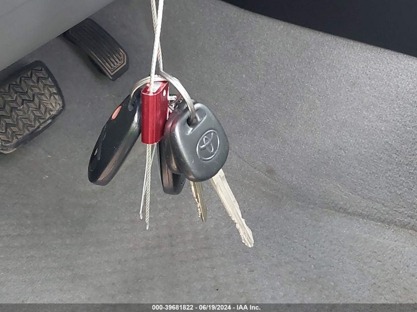 2010 Toyota Tundra Grade 5.7L V8 VIN: 5TFRY5F10AX093169 Lot: 39681822