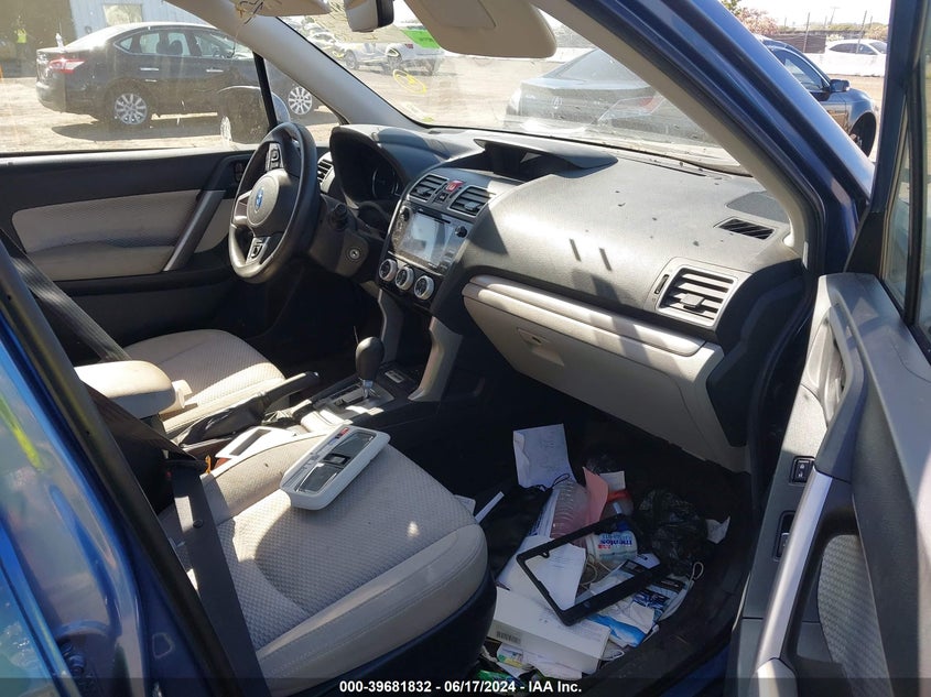 VIN JF2SJAGC4HH570657 2017 SUBARU FORESTER 2.5I PREMIUM