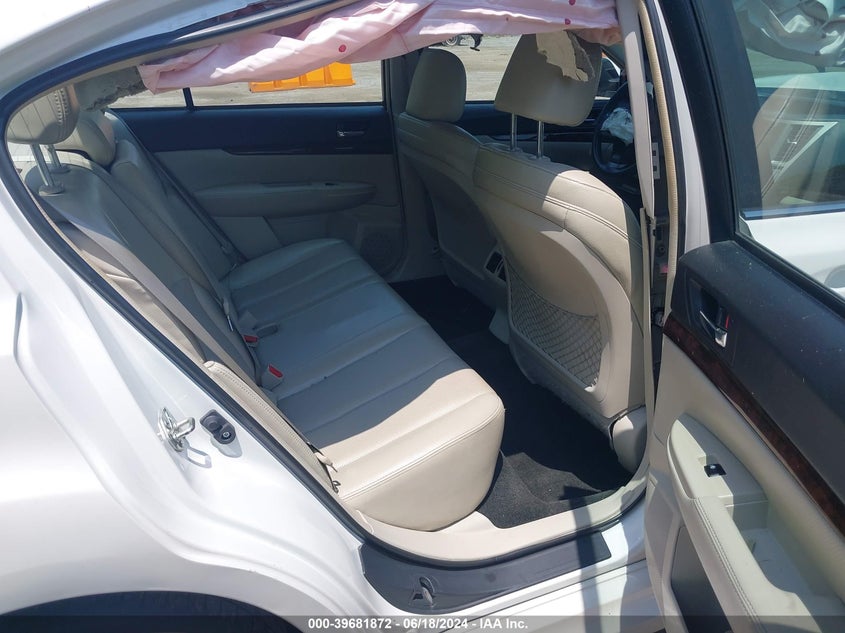 2014 Subaru Legacy 2.5I Limited VIN: 4S3BMBN67E3031029 Lot: 39681872