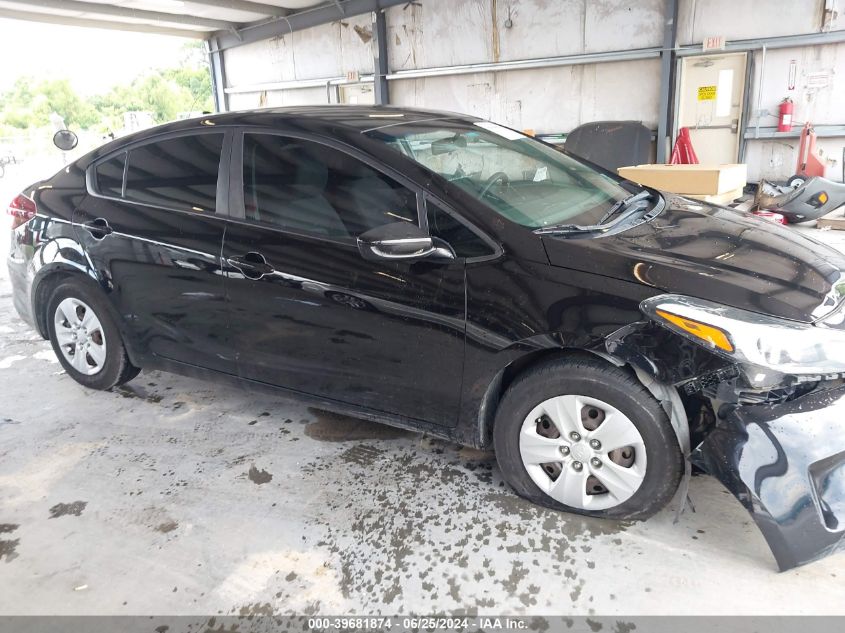 2017 Kia Forte Lx VIN: 3KPFK4A77HE013905 Lot: 39681874