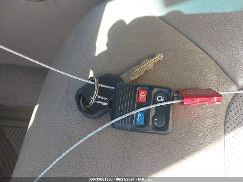 2004 Ford Expedition Eddie Bauer VIN: 1FMFU18L34LA75911 Lot: 39681963