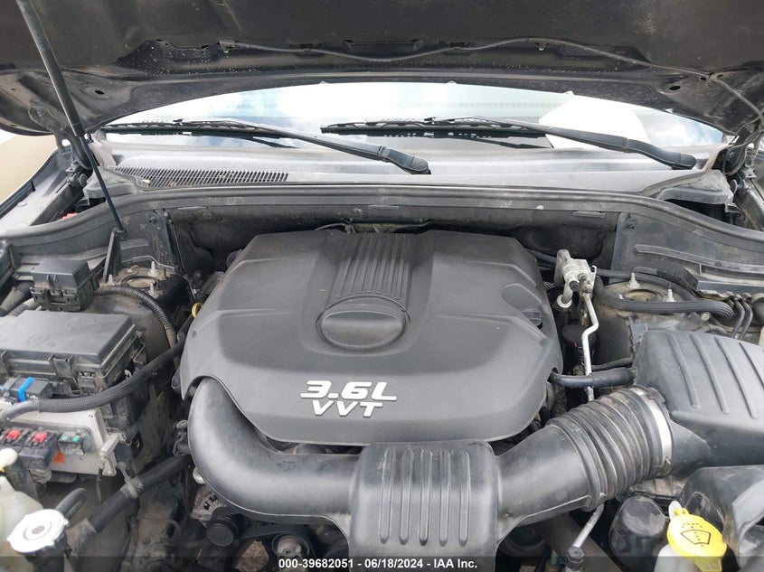 2013 Jeep Grand Cherokee Laredo Altitude VIN: 1C4RJFAG0DC568370 Lot: 39682051