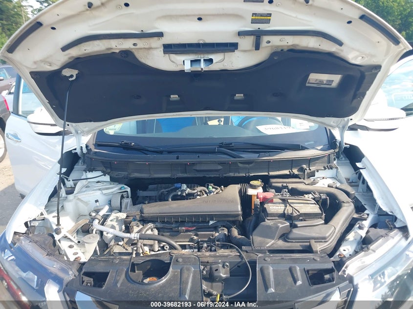 2017 Nissan Rogue S/Sv VIN: KNMAT2MV7HP601843 Lot: 39682193