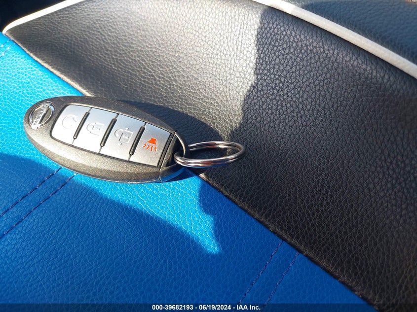 2017 Nissan Rogue S/Sv VIN: KNMAT2MV7HP601843 Lot: 39682193