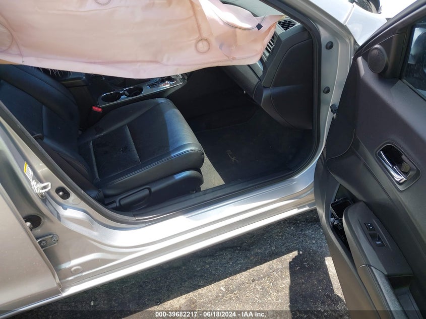 2013 Acura Ilx 2.0L VIN: 19VDE1F54DE009608 Lot: 39682217