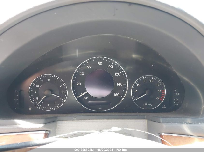 2004 Mercedes-Benz E-Class 5.0L VIN: WDBUF70J54A498390 Lot: 39682261