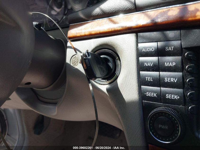 2004 Mercedes-Benz E-Class 5.0L VIN: WDBUF70J54A498390 Lot: 39682261