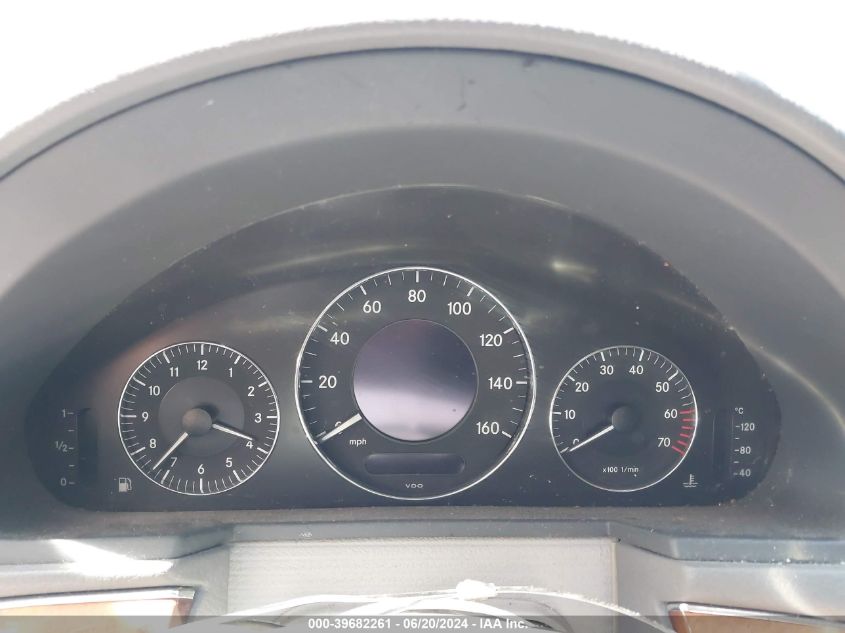 2004 Mercedes-Benz E-Class 5.0L VIN: WDBUF70J54A498390 Lot: 39682261