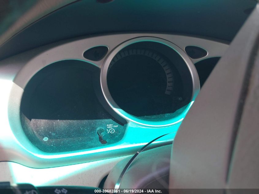 2006 Toyota Highlander Hybrid Limited V6 VIN: JTEEW21A460010090 Lot: 39682361